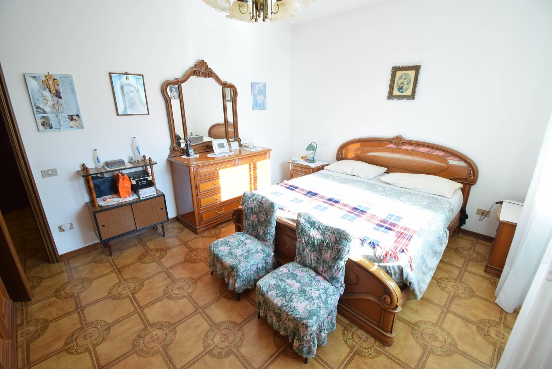 Apartment 100 m2 in Diano Castello