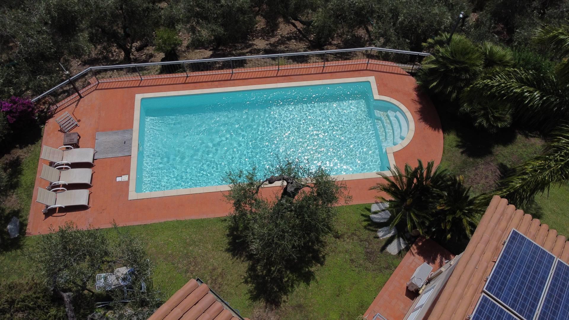 Villa for sale in Diano Marina