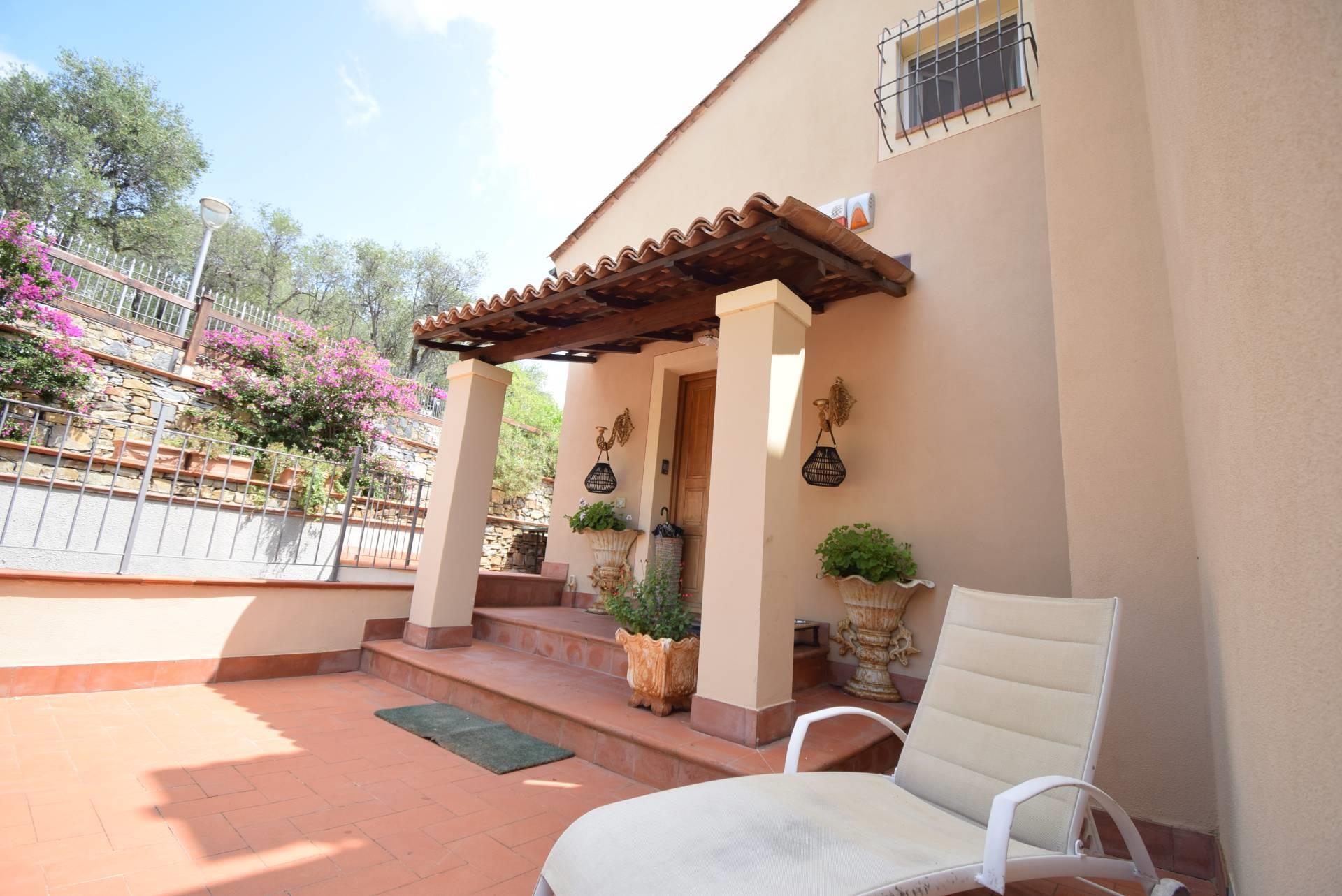 Villa for sale in Diano Marina