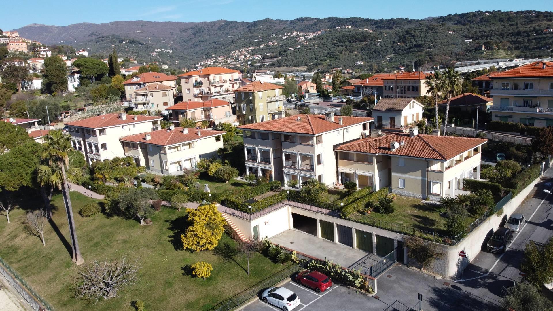 Apartment 35 m2 in Diano Castello