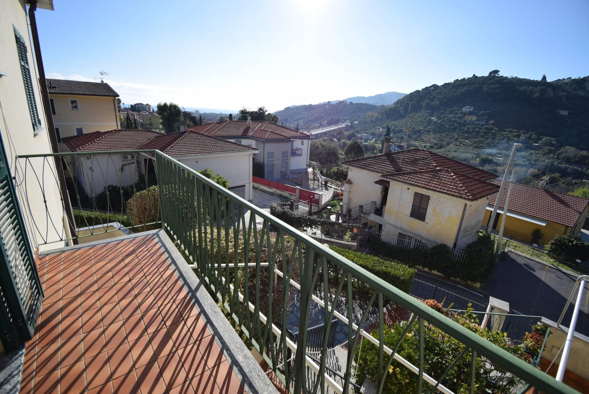 Apartment 60 m2 in Diano Castello