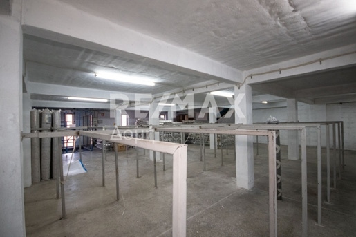 Small Industrial Space, 800 sq, for sale
