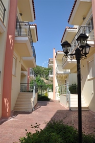 (For Sale) Residential Block of Maisonettes || Korinthia/Saronikos - 2.132 Sq.m, 39 Bedrooms, 3.300.