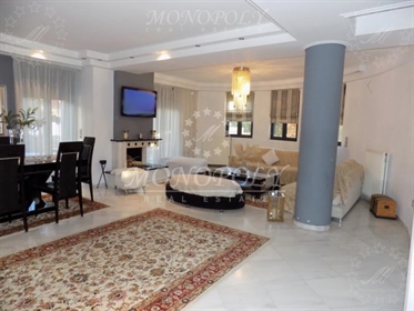 (For Sale) Residential Maisonette (Independent) || East Attica/Vari-Varkiza - 300 Sq.m, 5 Bedrooms,