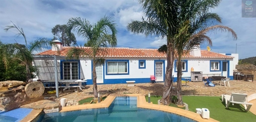 Small farm very well located, great access, consisting of 3 houses, new, ideal for tourist explorati
