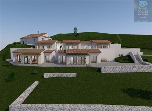 Boerderij met goedgekeurd project voor agrotoerisme, omvat de bouw van 5 gelijkvloerse villa's (2 V2