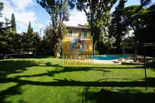 (For Sale) Residential Detached house || Athens North/Kifissia - 1.700 Sq.m, 9 Bedrooms, 9.600.000€