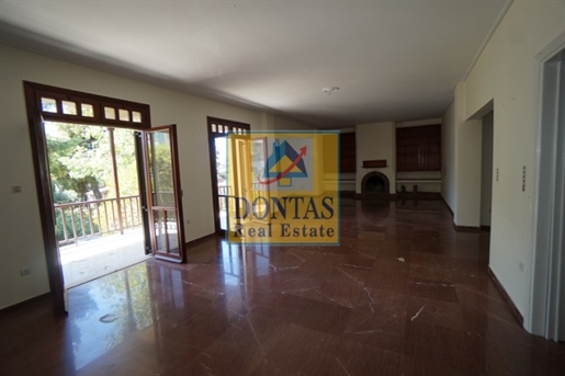 (For Sale) Residential Detached house || Athens North/Kifissia - 250 Sq.m, 3 Bedrooms, 1.400.000€