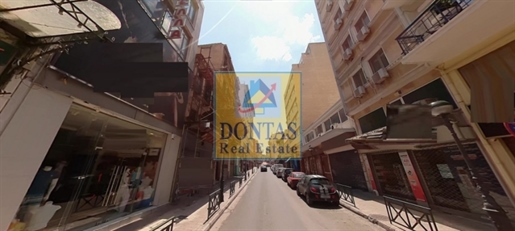 (For Sale) Commercial Retail Shop || Piraias/Piraeus - 500 Sq.m, 2.500.000€