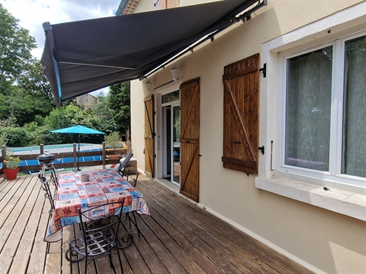 Maison en bon état avec jardin aménagé clôt et arboré