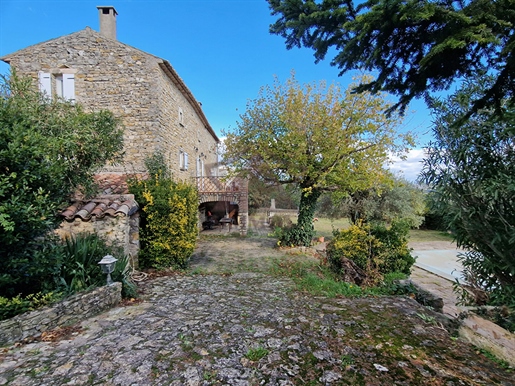 Dorfhaus aus Stein Saint-Victor-de-Malcap