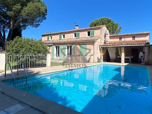 House in Alès with a nice plot of 1,800 m²