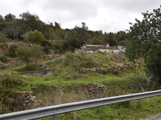 Mixed land with ruin to rebuilding in the municipality of Faro