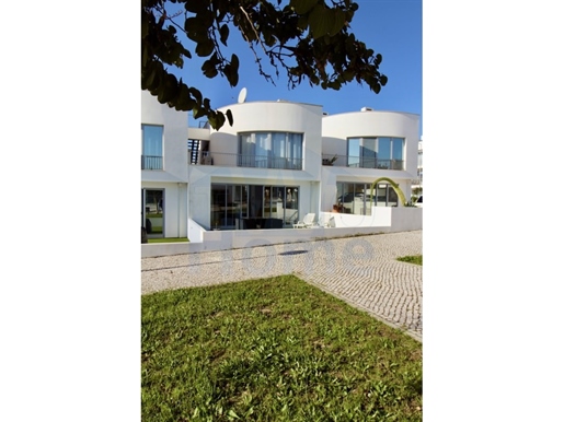 Townhouse for sale with sea view, in Fuseta, Olhão