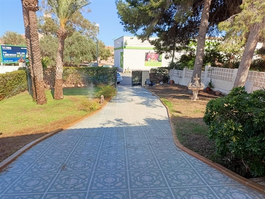 Villa 110 m² in Torrevieja, Alicante