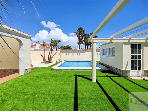 Villa 86 m² in Torrevieja, Alicante