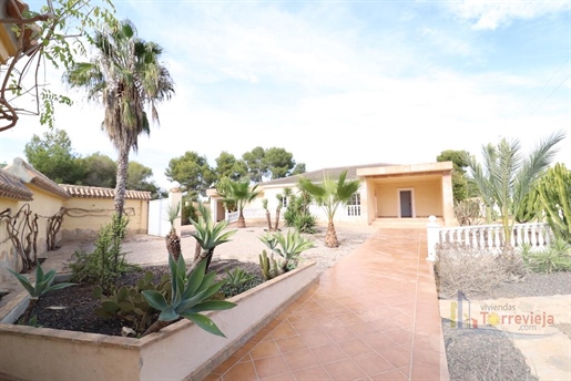 Villa 1468 m² à Torrevieja, Alicante