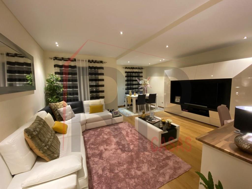 Fantastique appartement de 3 pièces, avec 115m2 avec garage, Alcochete