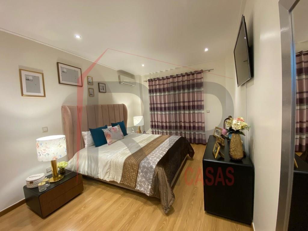 Fantastique appartement de 3 pièces, avec 115m2 avec garage, Alcochete