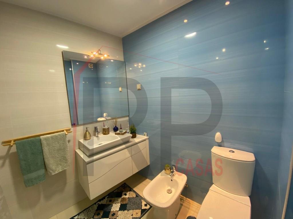 Fantastique appartement de 3 pièces, avec 115m2 avec garage, Alcochete