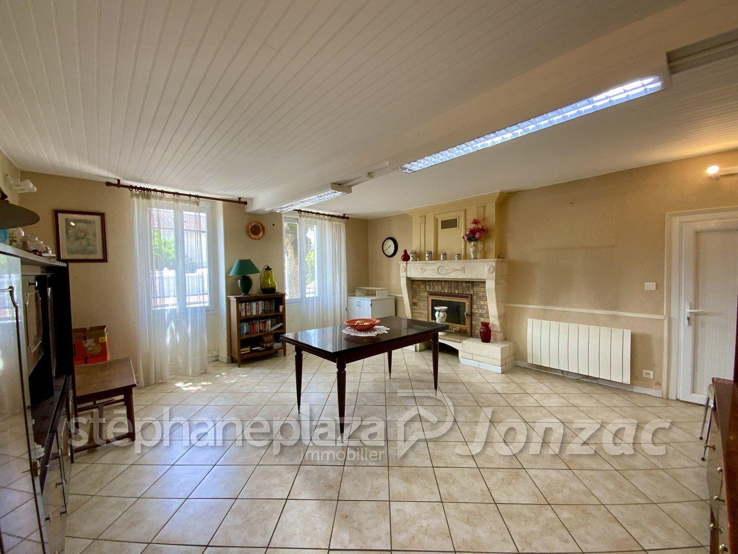 House in the center of Jonzac