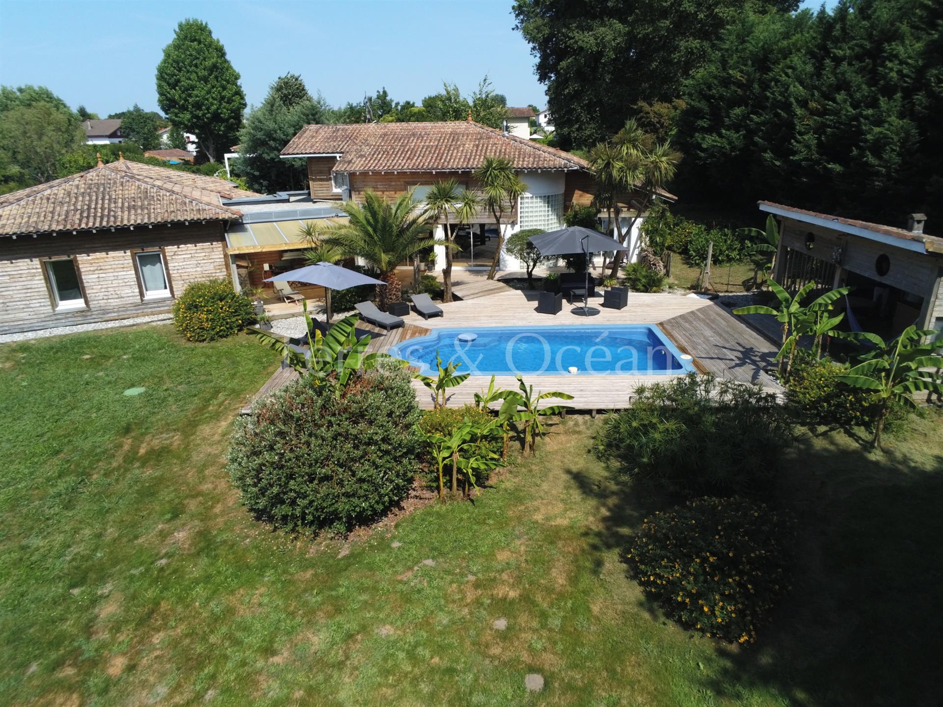 Angresse, Property With Pool Not Overlooked
