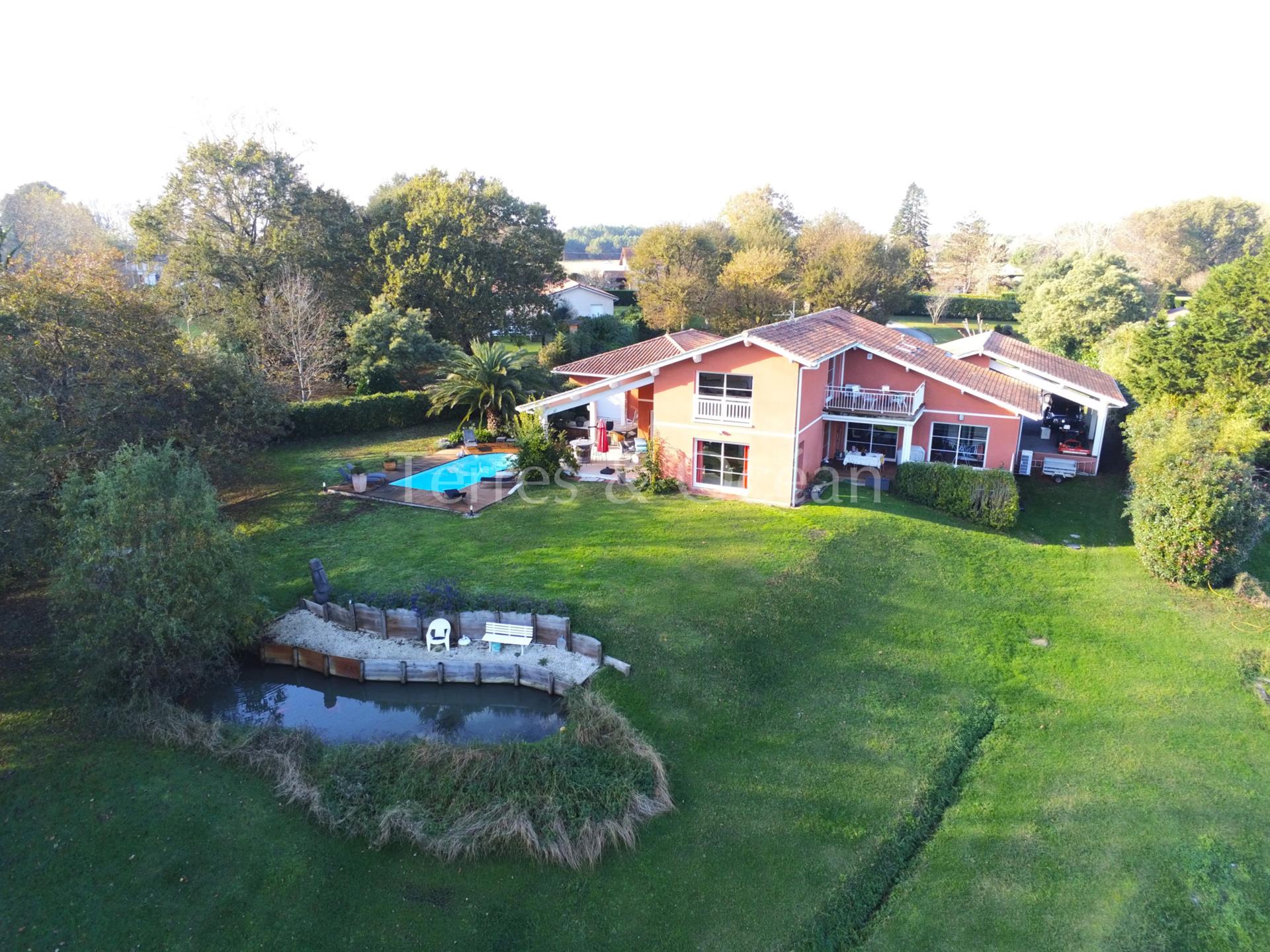 Property 15 Min From Hossegor