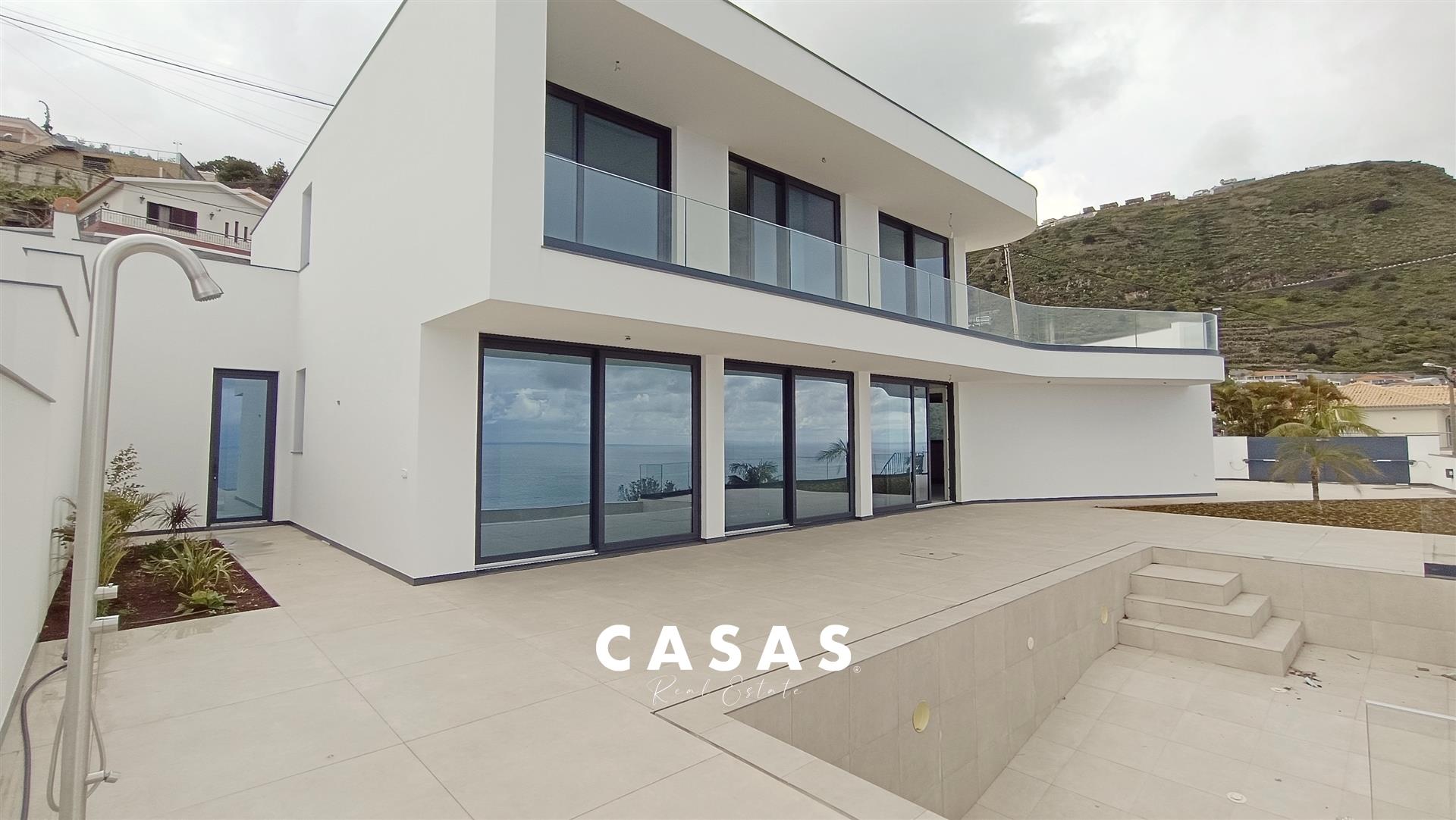 Detached house T4 Sell in Arco da Calheta,Calheta (Madeira)