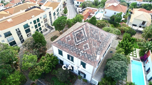 Einfamilienhaus 7 Schlafzimmer Verkaufen in Funchal (Santa Maria Maior),Funchal