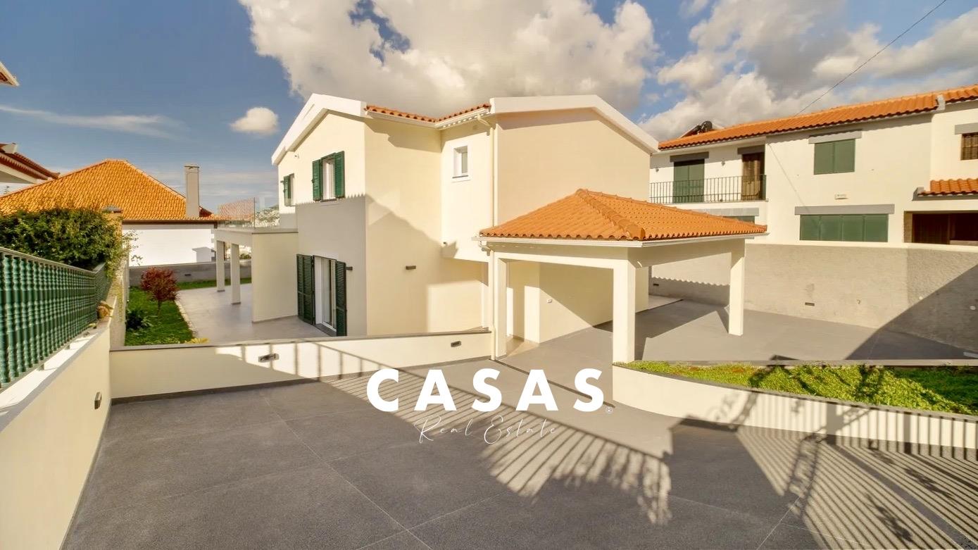 Detached house T4 Sell in Funchal (Santa Maria Maior),Funchal
