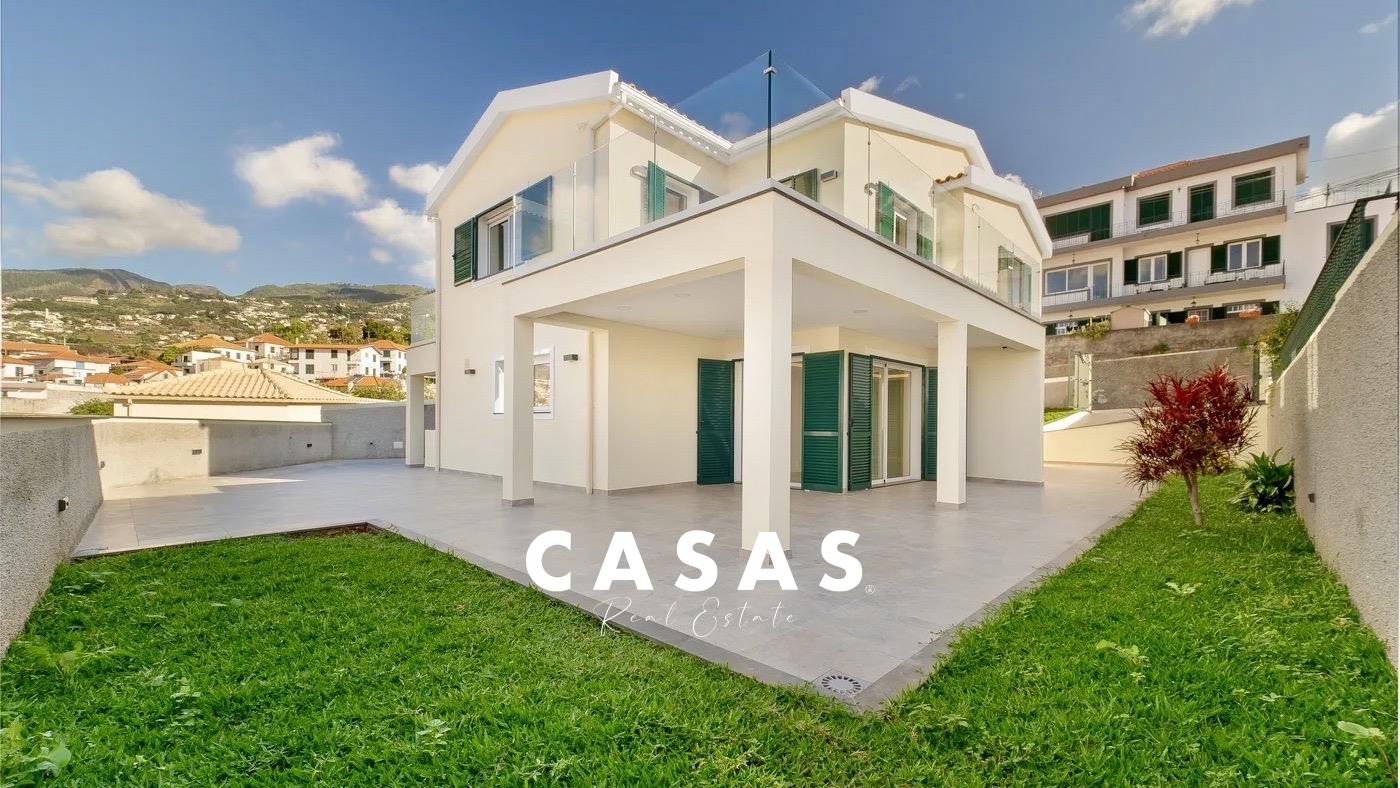 Detached house T4 Sell in Funchal (Santa Maria Maior),Funchal