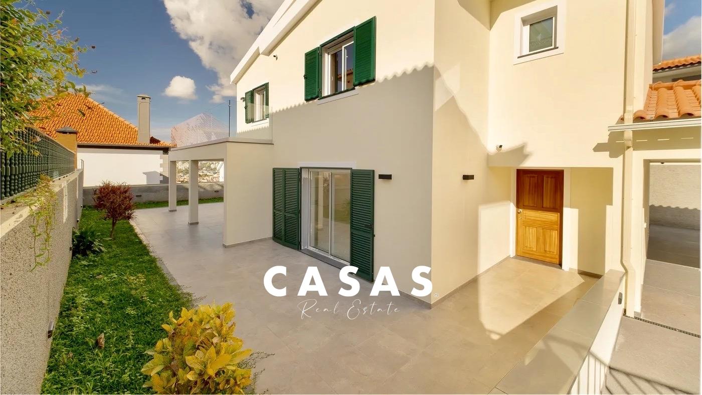 Detached house T4 Sell in Funchal (Santa Maria Maior),Funchal