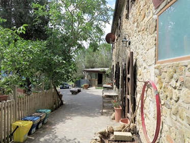 Casa de campo/masía/patio de 150 m2 en Monterotondo Marittimo