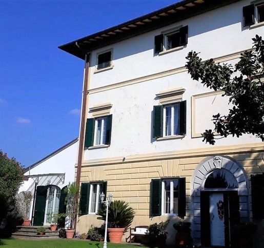 Villa individuelle de 725 m2 à Pistoia