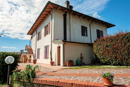 Semi-Detached House 200 m2 in Santa Maria a Monte