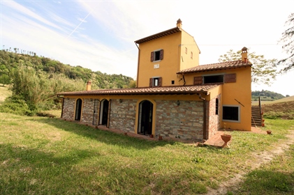 Landhaus/Bauernhaus/Hof von 420 m2 in Casciana Terme Lari