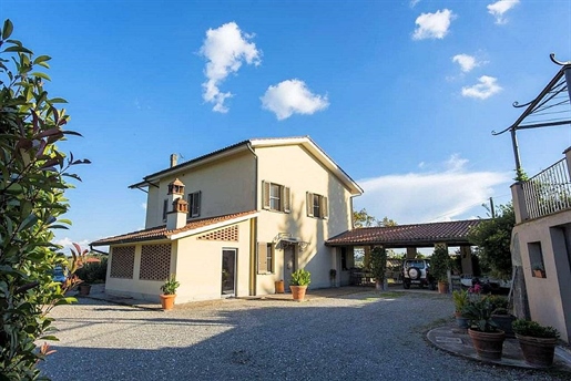 Freistehende Villa von 260 m2 in Palaia
