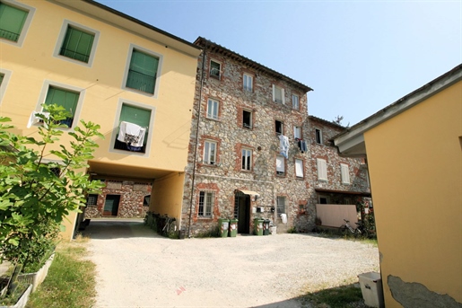 Apartment 255 m2 in Lucca