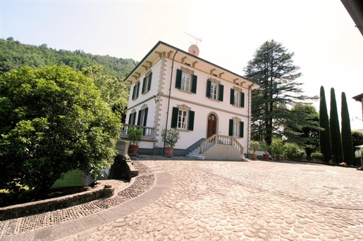Villa singola di 820 m2 a Bagni di Lucca