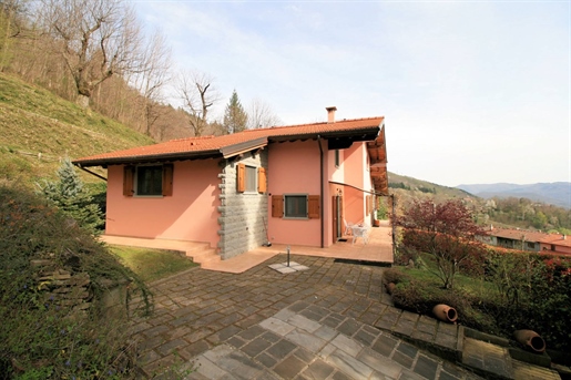 Vrijstaande villa van 250 m2 in Abetone Cutigliano