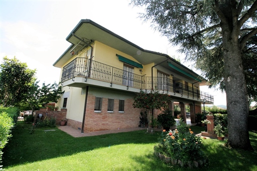 Villa individuelle de 270 m2 à Civitella Paganico