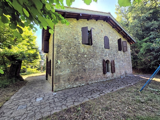 Rural/Ferme/Cour de 250 m2 à Roccastrada