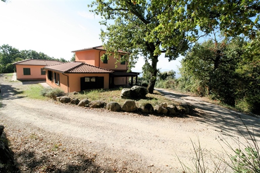 Landhaus/Bauernhaus/Hof von 400 m2 in Roccastrada