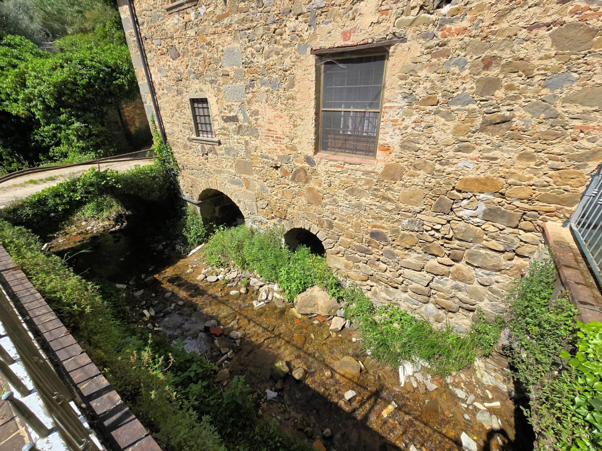 Rural/Ferme/Cour de 160 m2 à Lamporecchio