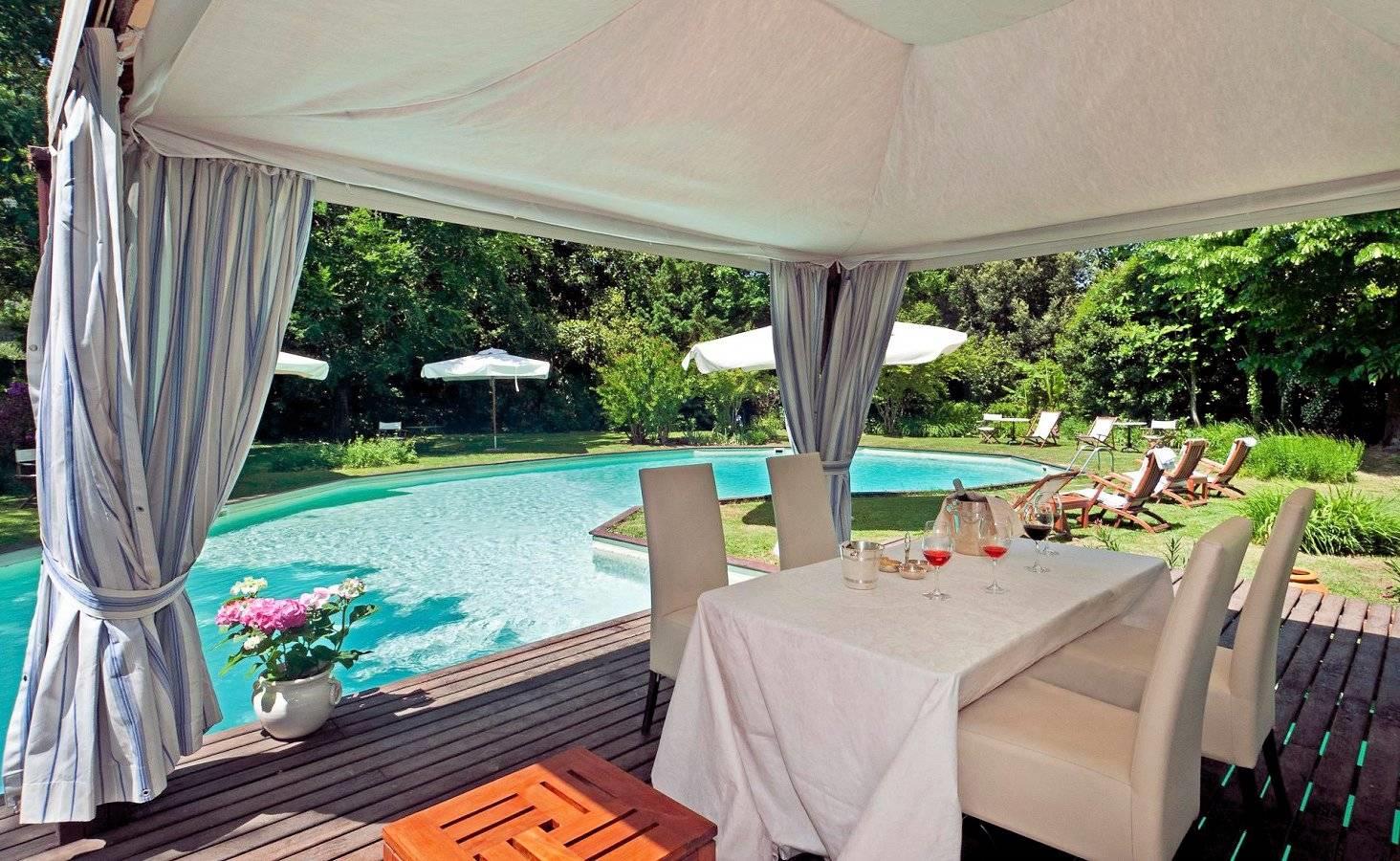 Chalet independiente de 1200 m2 en Lucca