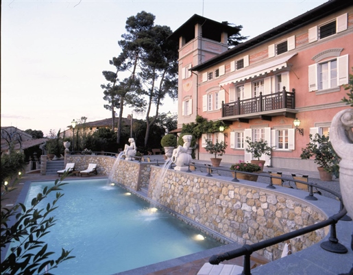 Villa singola di 1024 m2 a Casciana Terme Lari