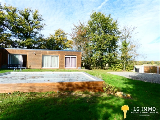 Atypical single storey house of 107 m2 of living space on a plot of 1041 m2
