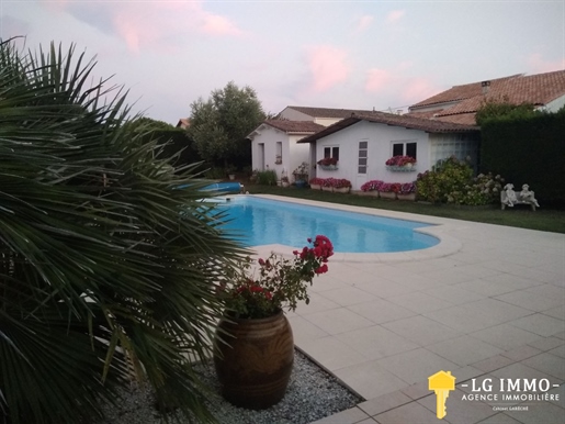Single storey house with swimming pool 3 minutes from the beach