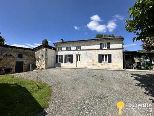 Maison charentaise 128 m2, 3 ch, terrain 1386 m2