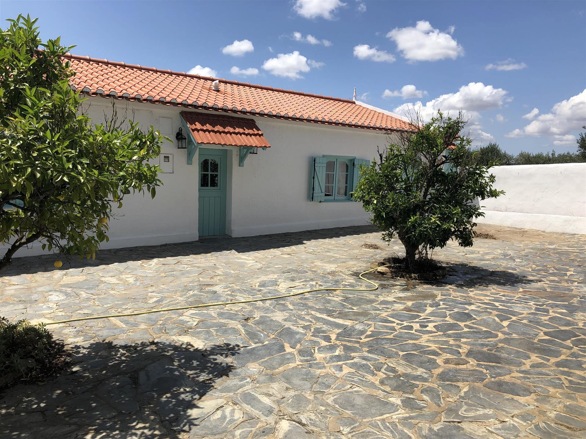 Vrijstaande traditionele Quinta op 5000 m2 eigen grond